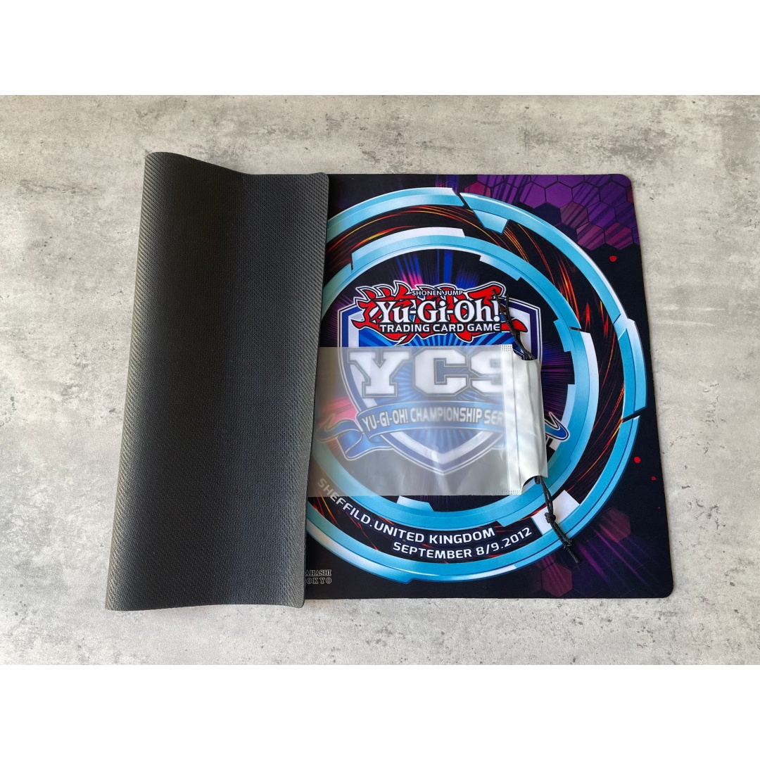 遊戯王！ 600x350mm ブレイカー魔法戦士トレーディン - Board Game Gi のレビューと価格